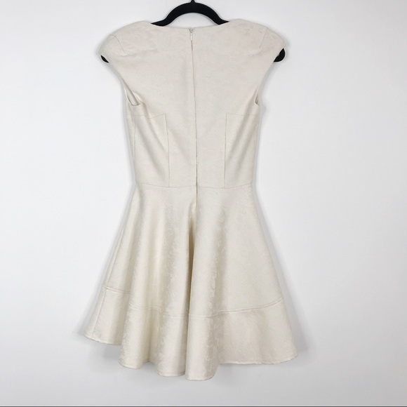 TopShop Jacquard Fit and Flare Mini Dress Cream 2 - Picture 2 of 10